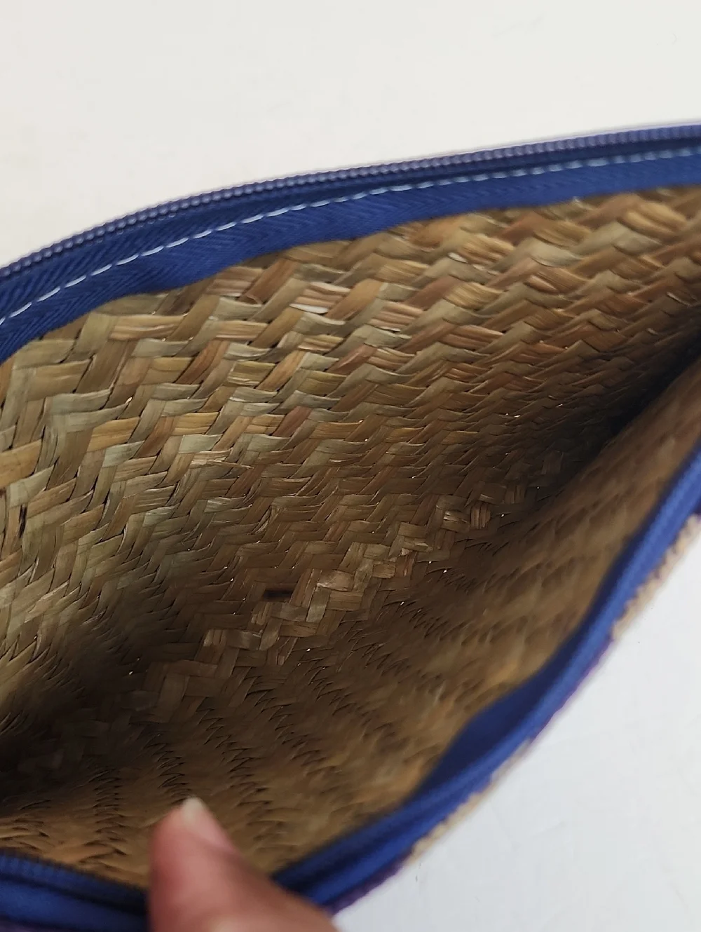 Woven Straw Raffia Stripe Zip Pouch Clutch Navy Natural OS